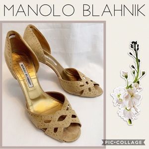 Manolo Blahnik sued peep toe heels